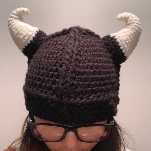 Viking Beanie & Hammer - Picture 1 of 9